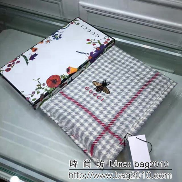 GUCCI古馳官網 18年秀場小千鳥格羊絨長圍巾 LLWJ6684